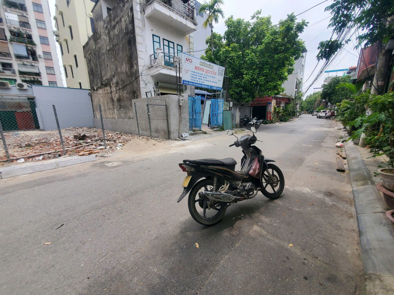 Bán đất TĐC Thanh Am,Long Biên 102m,mt8m oto tránh,vỉa hè nhỉnh 20 tỷ 16006295