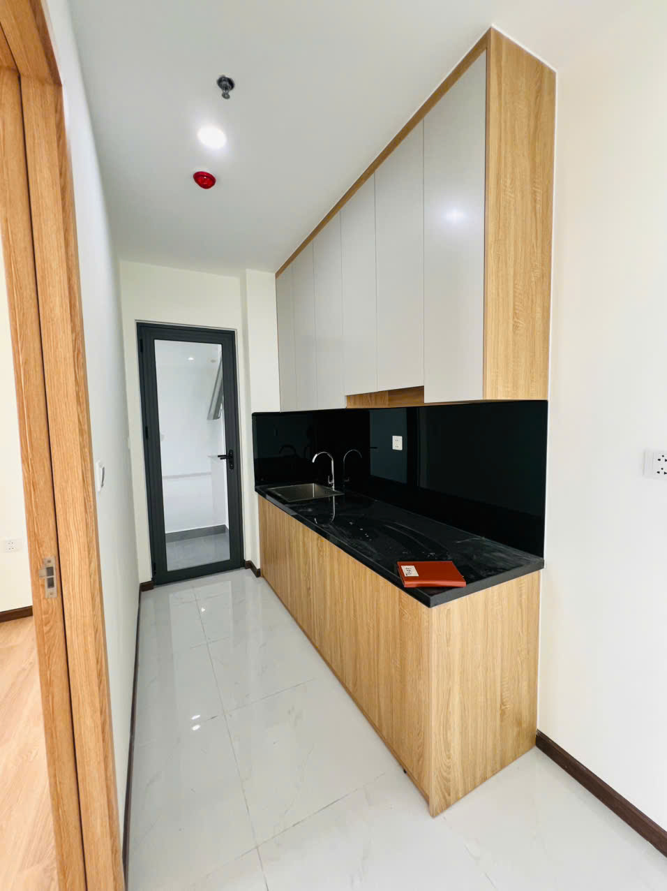 CHÍNH CHỦ CHO THUÊ CĂN 2PN – 2WC, 60M², – DIAMOND BOULEVARD, ĐẠI LỘ BÌNH DƯƠNG – 6,5 TRIỆU/THÁNG 16006351
