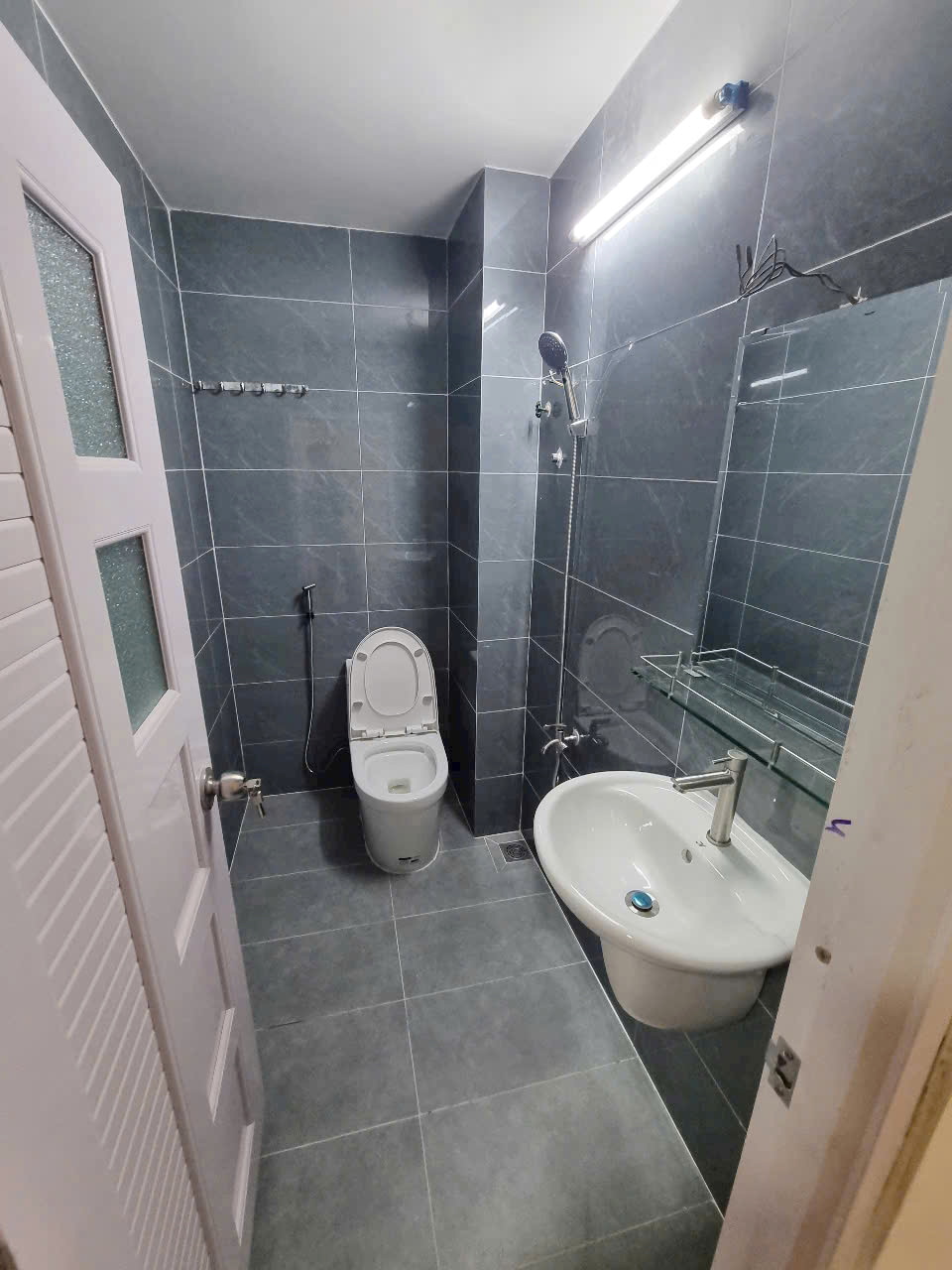 Bán nhà mới 4 tầng mặt tiền đường Số 14 gần chợ Phạm Thế Hiển P4Q8 . Giá: 8.5 tỷ 16006356
