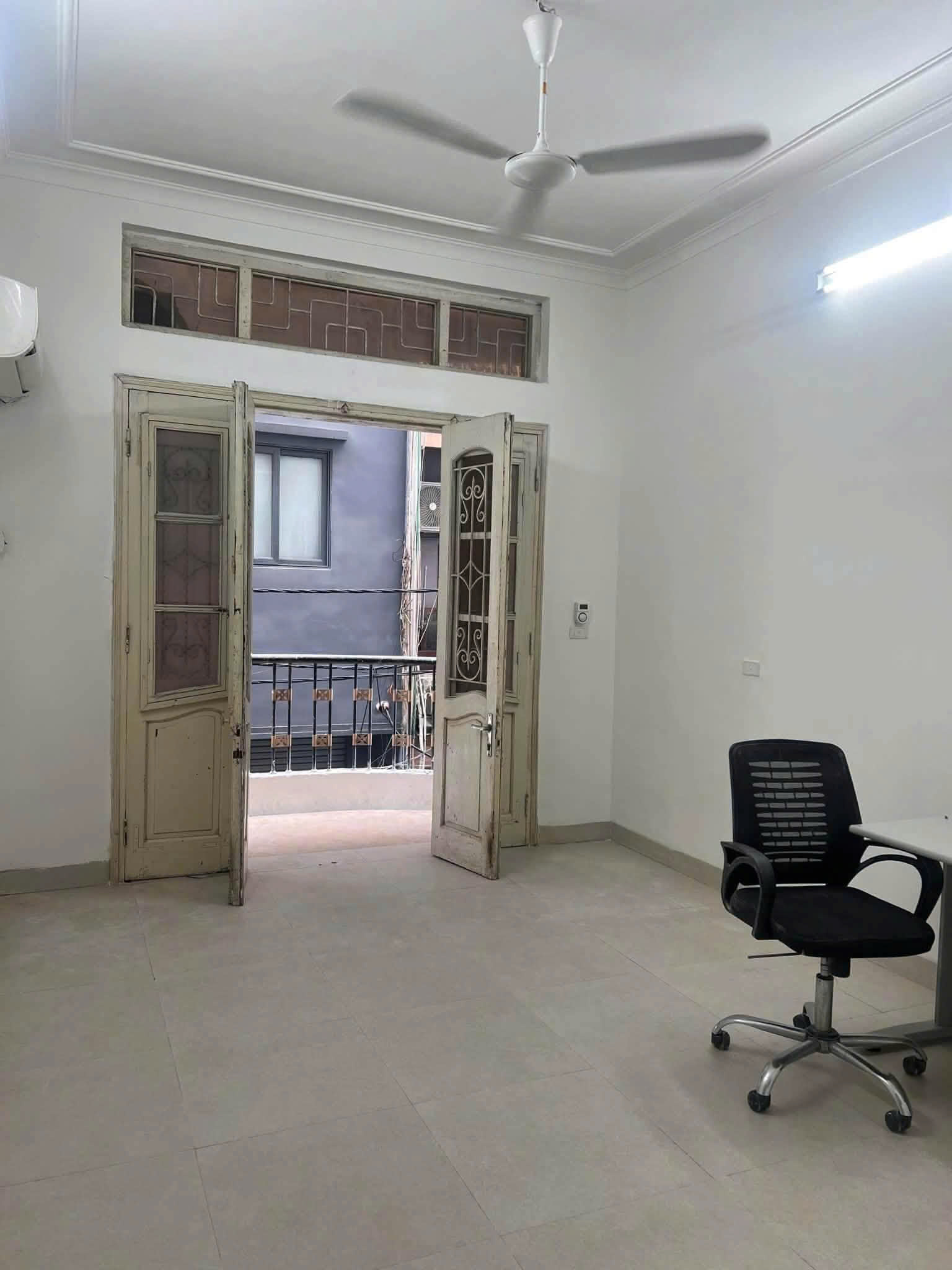 🏠 CHO THUÊ NHÀ NGUYÊN CĂN THÁI HÀ – ĐỐNG ĐA  50M² × 5 TẦNG + TUM  6PN  27 TRIỆU/THÁNG 16006374