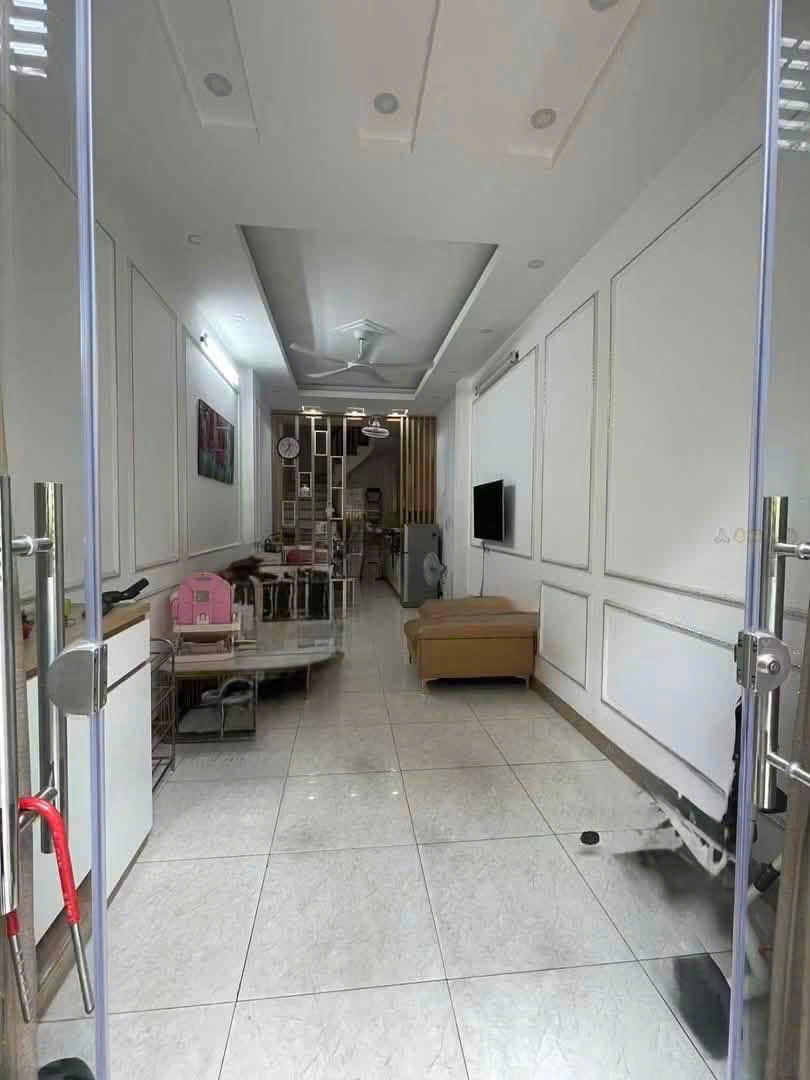 🏡 CHO THUÊ NHÀ NGUYÊN CĂN TRẦN KHÁT CHÂN – HAI BÀ TRƯNG  35M² × 5 TẦNG  3PN  13,5 TRIỆU/THÁNG 16006382