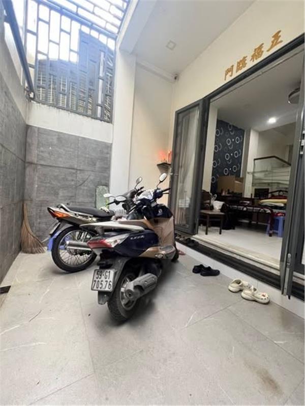 TRUNG TÂM QUẬN 10 – VÀI BƯỚC RA MẶT TIỀN NGUYỄN DUY DƯƠNG. 16006400