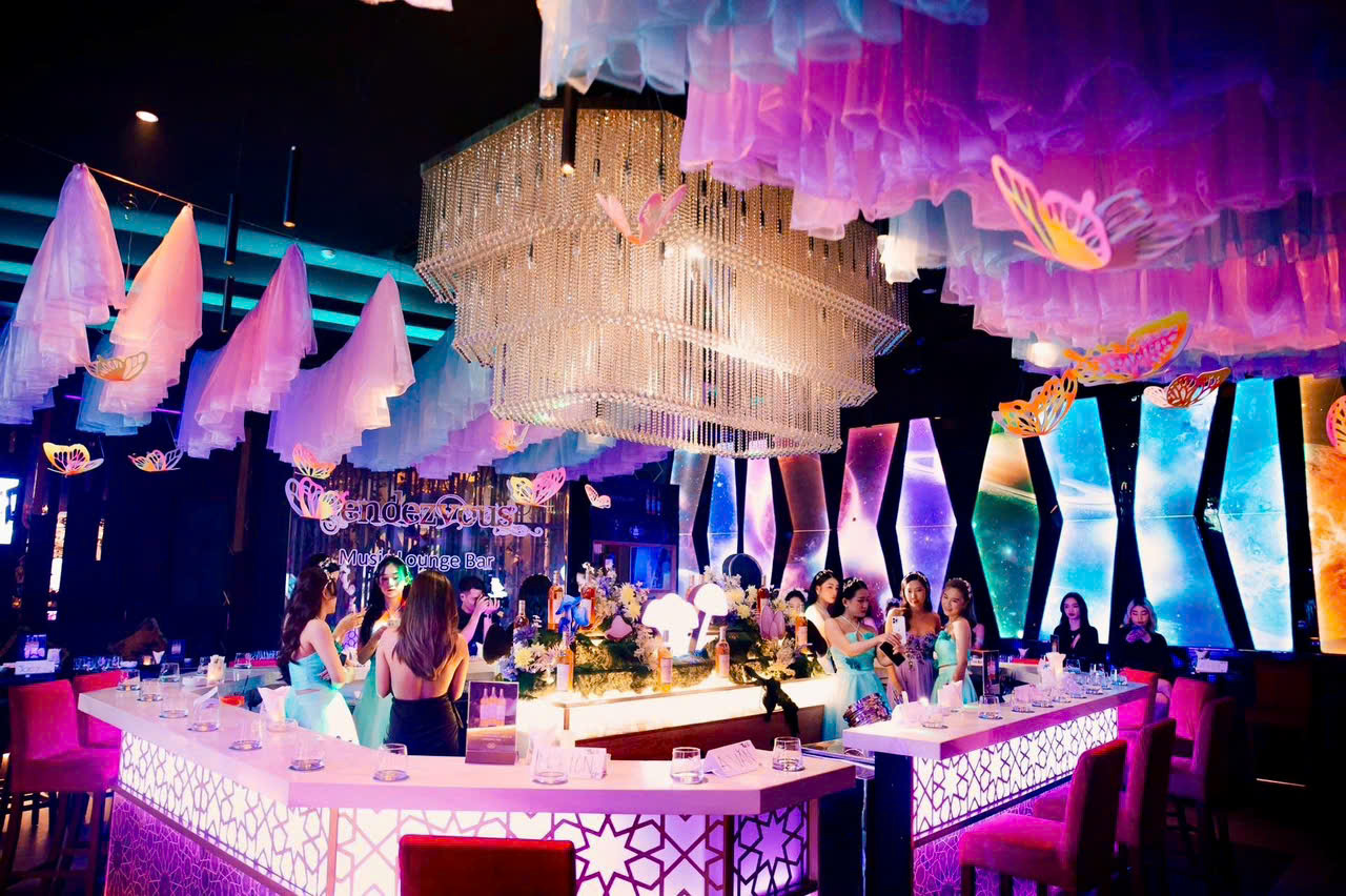 QUẬN 1: BÁN SIÊU PHẨM MẶT TIỀN TRẦN ĐÌNH XU, P.CẦU ÔNG LÃNH- NGANG LỚN 13M*15M VUÔNG VỨC- NHÀ 2 MT 16006432