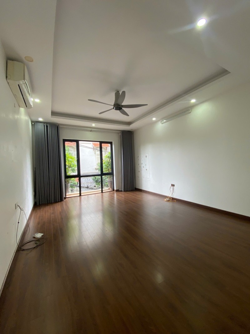 Bán nhà Ngọc Thuỵ,Long Biên 4 tầng,80m,mt4.5m vỉa hè,oto tránh nhỉnh 22 tỷ 16006482