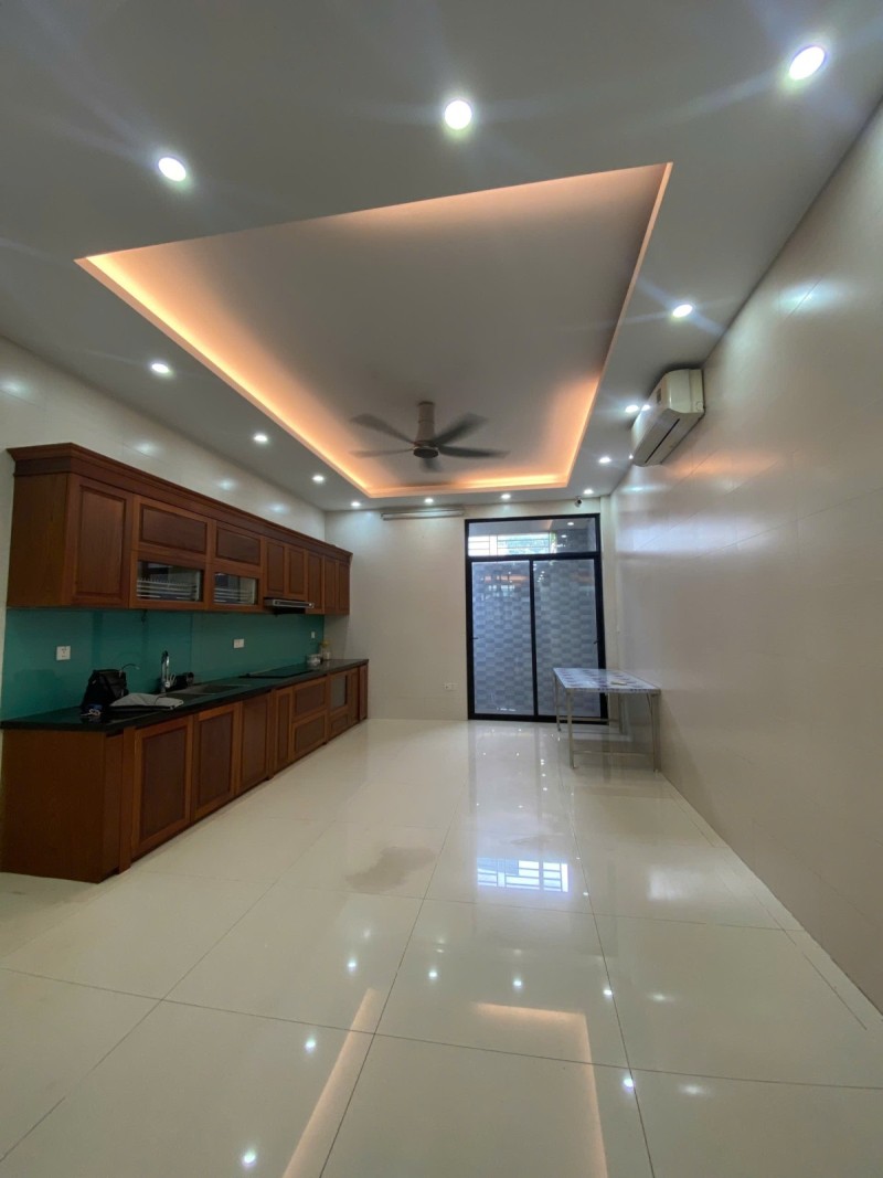 Bán nhà Ngọc Thuỵ,Long Biên 4 tầng,80m,mt4.5m vỉa hè,oto tránh nhỉnh 22 tỷ 16006482