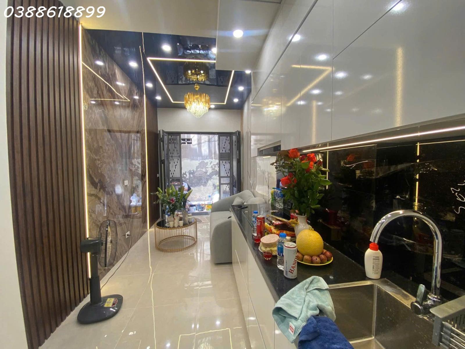 🔥 CHO THUÊ NHÀ NGUYÊN CĂN THỤY KHUÊ – TÂY HỒ  5 TẦNG  3PN – 4WC  FULL ĐỒ  11,5 TRIỆU/THÁNG 16006519