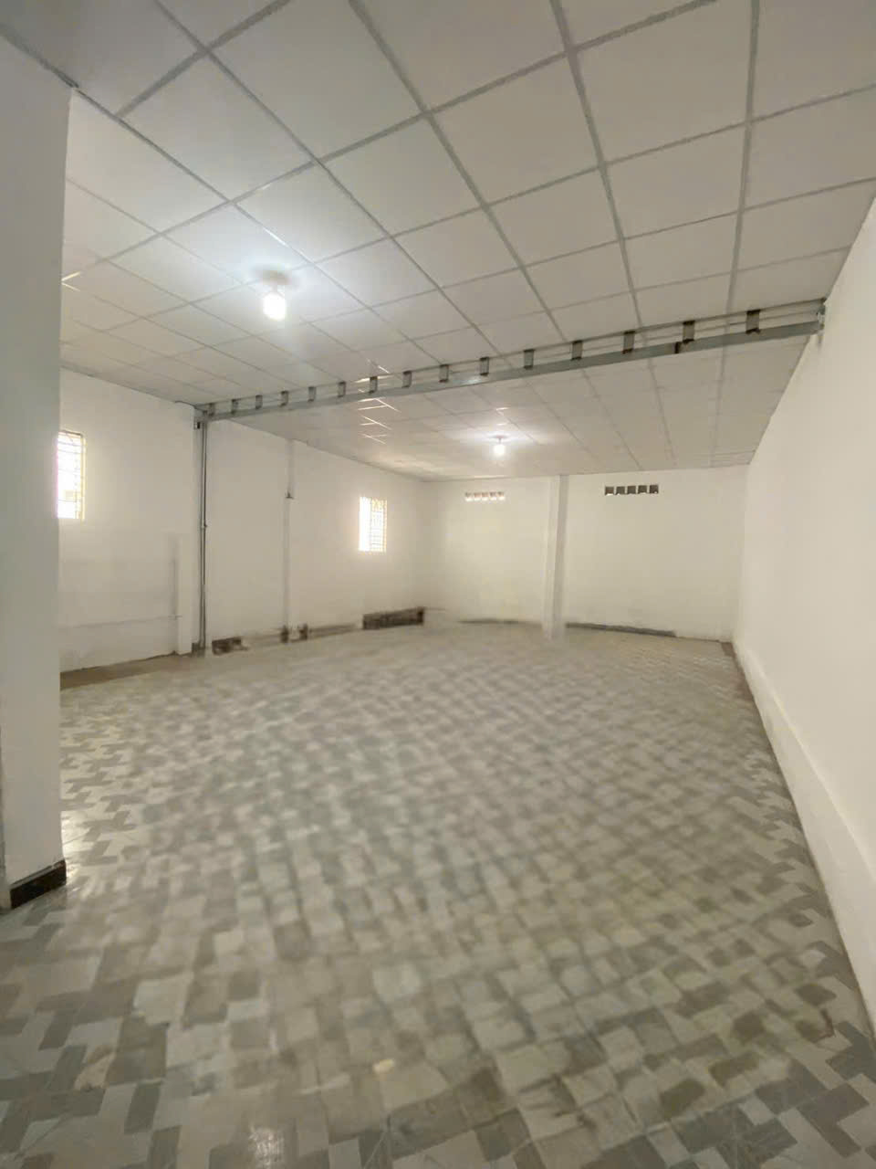 XƯỞNG NGAY CHỢ ĐẦU MỐI – TP.HCM - 250M² – CHỈ 13TR/THÁNG! 16006539
