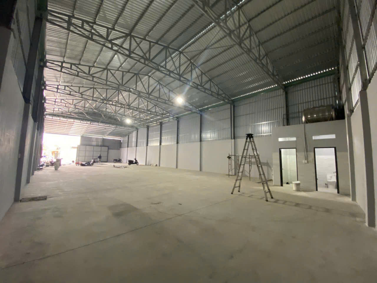 CHO THUÊ XƯỞNG XUÂN THỚI THƯỢNG – HÓC MÔN - 550M² – CHỈ 27TR/THÁNG! 16006540