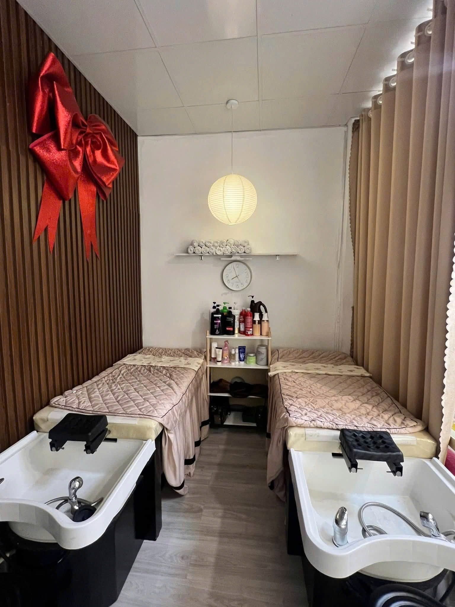 SANG NHƯỢNG MINT NAILS – MẶT TIỀN LÊ VĂN SỸ, PHÚ NHUẬN   Decor sạch đẹp, hiện đại – nhận tiệm làm 16006611