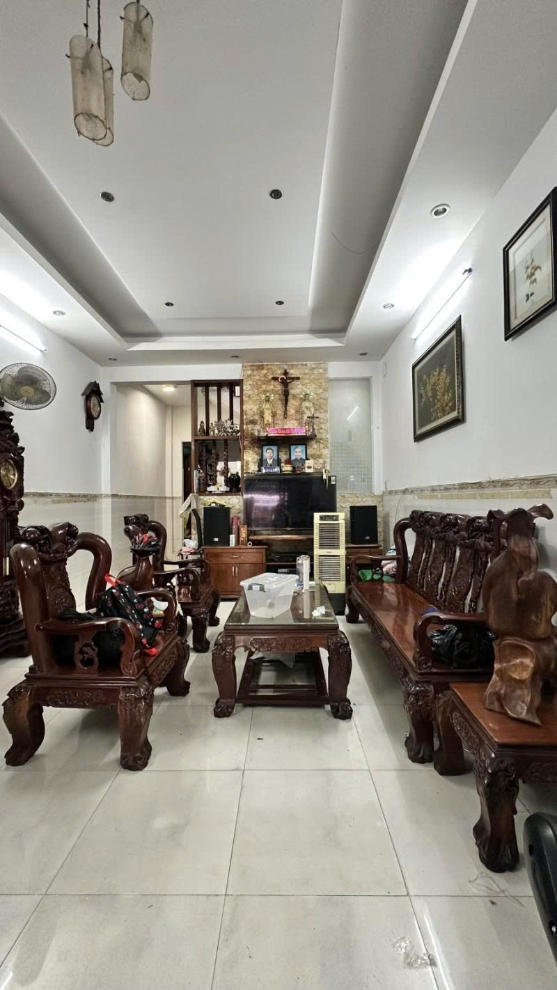Bán Nhà Mặt tiền Phạm NGọc - giao Tân Hương,  4,3x27m, 5 Tầng - 7PN, Sổ A4,  14,5 tỷ. 16006614