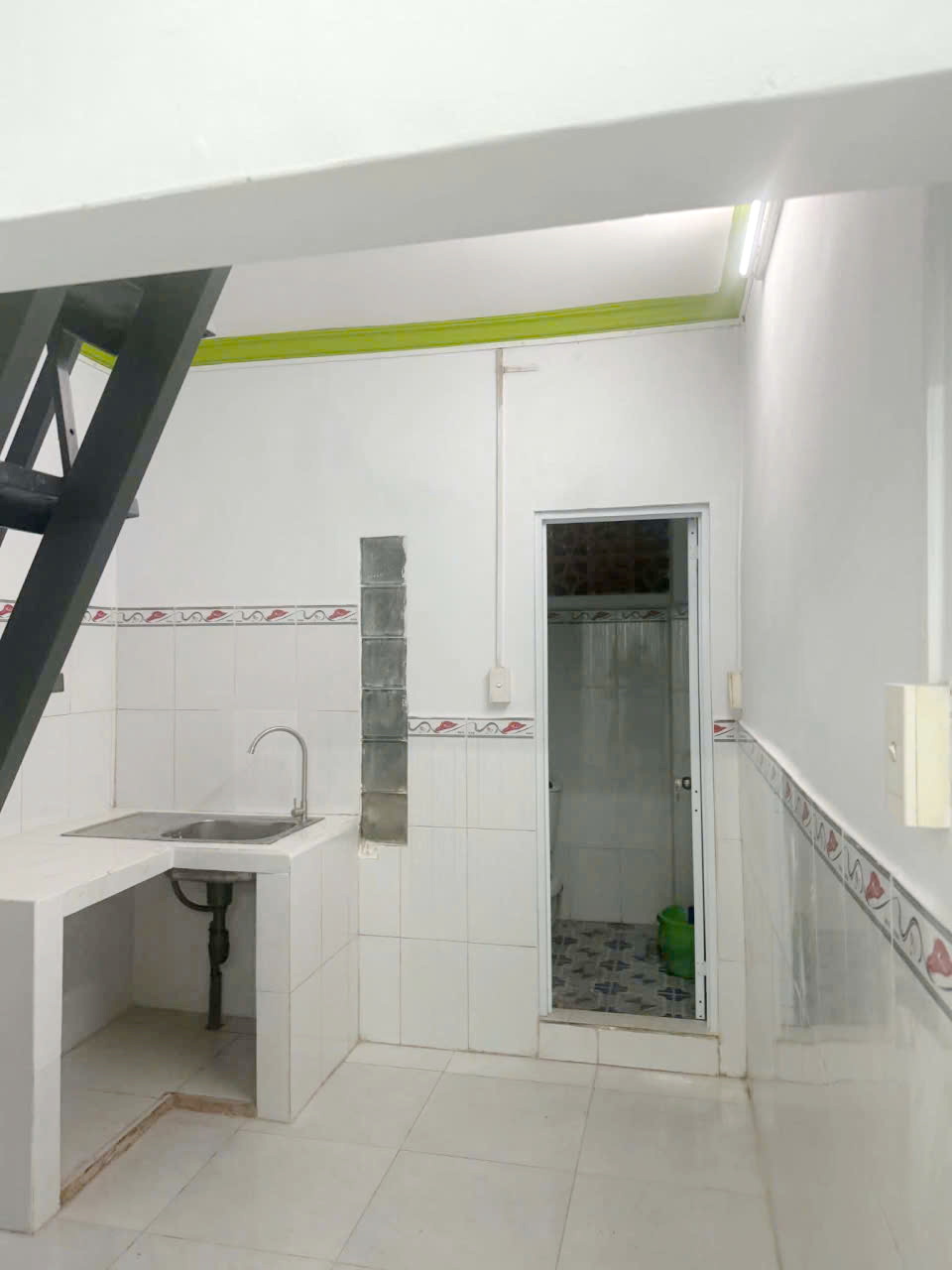 Nhà hẻm nở hậu Tùng Thiện Vương P13Q8 P.Phú Định 16006626