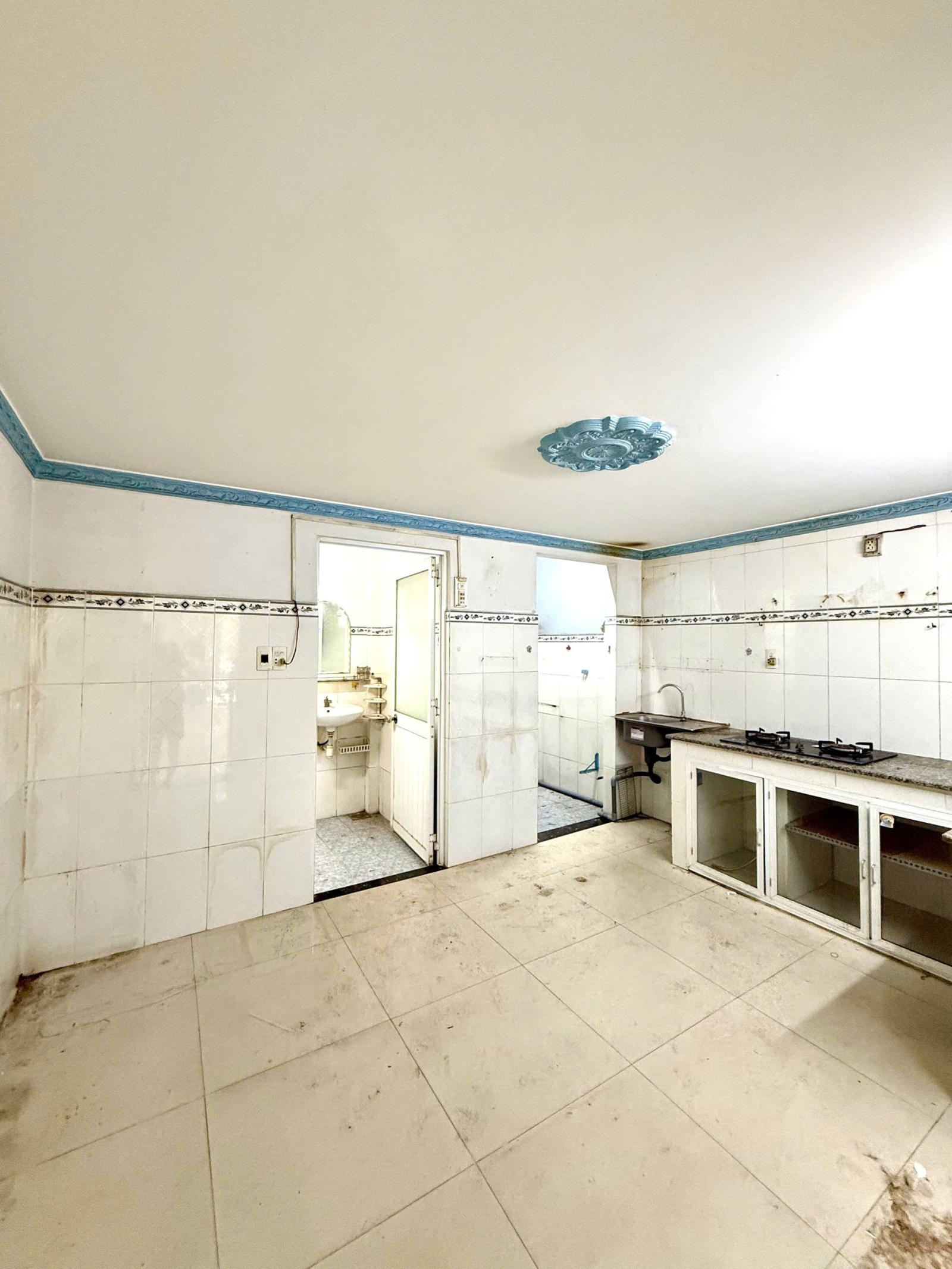 Nhà 4 tầng hẻm 184 Âu Dương Lân P3Q8 (P.Chánh Hưng). Giá: 5.97 tỷ 16006631
