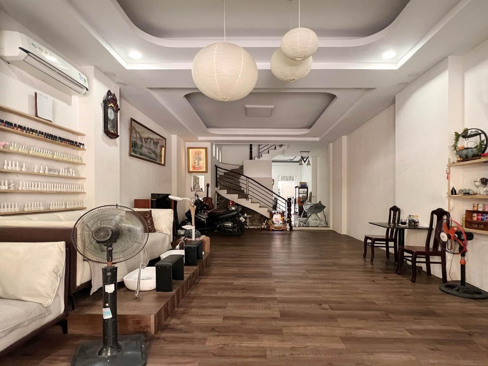 Bán Nhà Mặt Phố Quận 8 - 4 Tầng, 6 Phòng Ngủ, Giá 13.9 Tỷ 16006667
