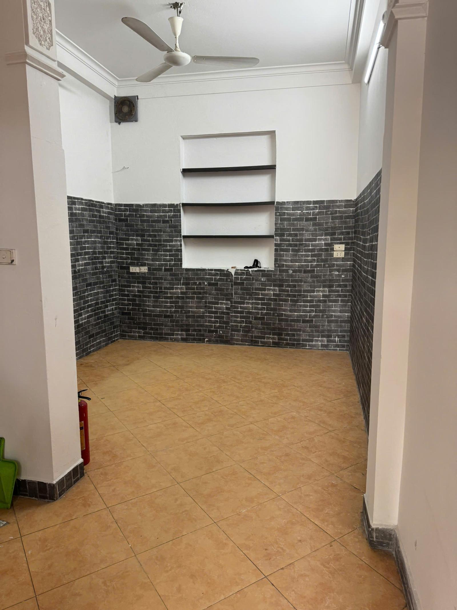 Chính chủ bán nhà mặt đường 19/5, Văn Quán 40m2 x 5 tầng, tiện kinh doanh, 16 tỷ 16006701
