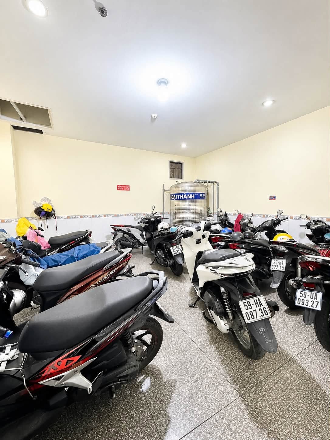 [CHDV KẾ BÊN ĐẦM SEN] 6 TẦNG THANG MÁY - DÒNG TIỀN 60TR/THÁNG - GIÁ 22.X TỶ 16006706
