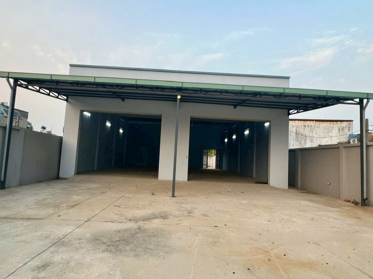 CHỈ 50TR/THÁNG SỞ HỮU NGAY XƯỞNG 1.200M² – XE 10 TẤN RA VÀO THOẢI MÁI 16006737