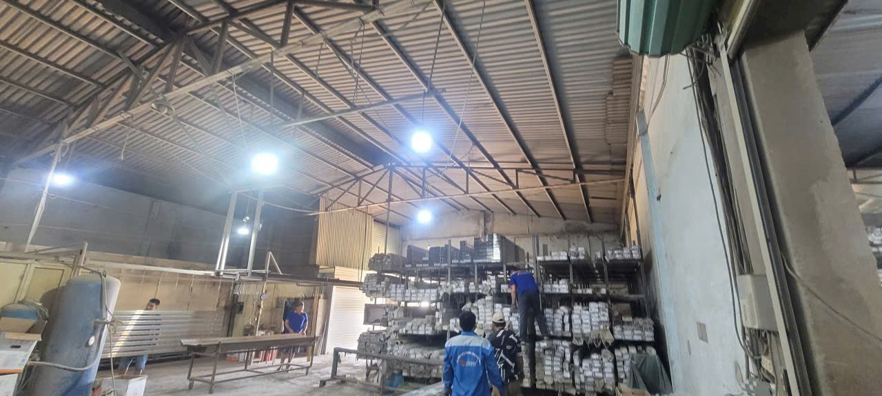 KHO XƯỞNG 1.575M² NGUYỄN VĂN QUÁ – XE CONTAINER ĐI ĐÊM – GIÁ CHỈ 90TR 16006770