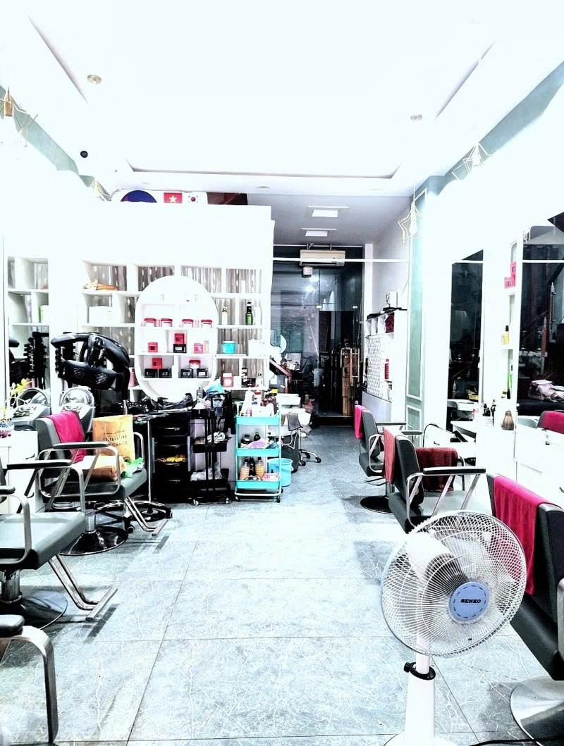 Bán nhà Mặt tiền Bàu Cát  - gần Chợ Võ Thành Trang, 4x18m, 2 Tầng -  HĐT 20 tr, 13,6 tỷ. 16006781