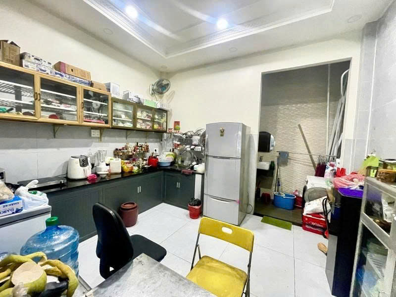Bán nhà Mặt tiền Bàu Cát  - gần Chợ Võ Thành Trang, 4x18m, 2 Tầng -  HĐT 20 tr, 13,6 tỷ. 16006781