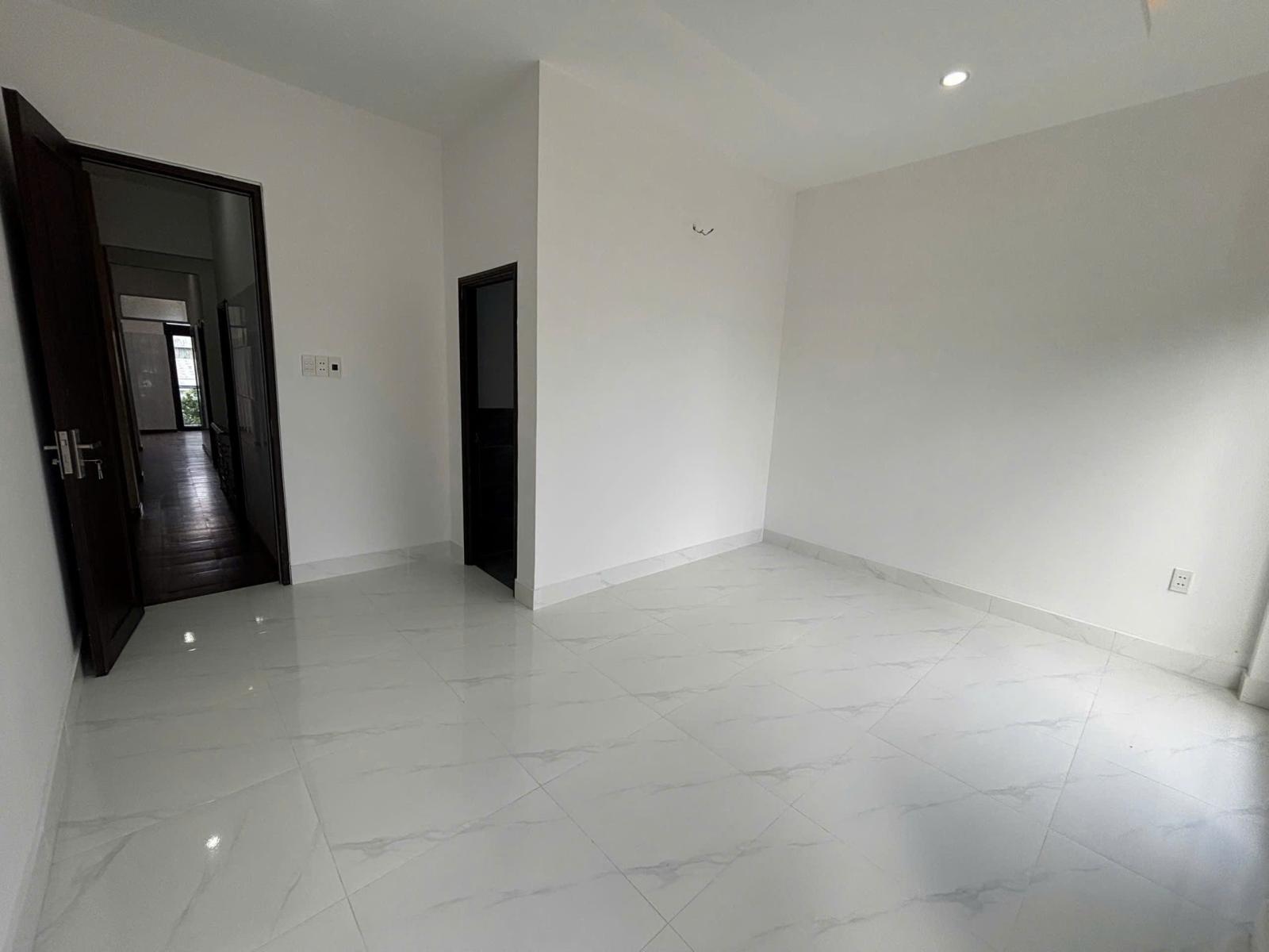 🔴Bán nhà 2 tầng đường Giáp Văn Cương - Cách biển 70m 16006814