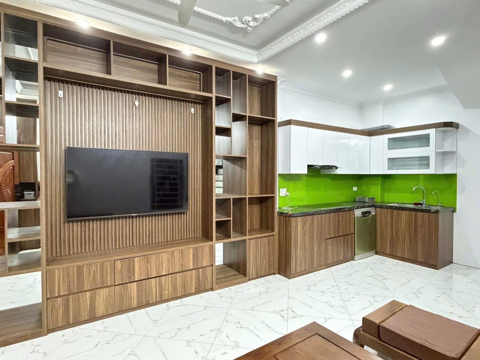 BÁN NHÀ PHẠM VĂN ĐỒNG ĐẸP THONG DONG - LÔ GÓC NỞ HẬU ĐÓN VƯỢNG KHÍ - NHỈNH 7 TỶ 16006879