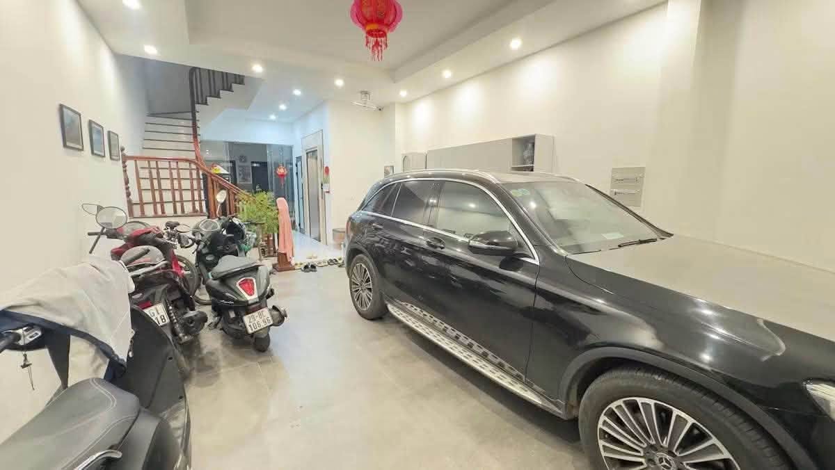 TÒA NHÀ LẠC TRUNG, HAI BÀ TRƯNG – PHÂN LÔ – Ô TÔ TRÁNH – GARA 7 CHỖ – 86M² – 6 TẦNG – MT 5,4M – 16006864