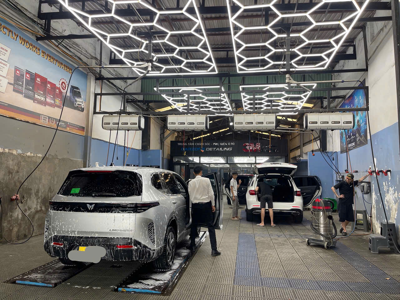 SANG RẺ LẠI GARAGE RỬA - CHĂM SÓC LÀM ĐẸP XE , FULL CS VẬT CHẤT - CHUẨN ĐẸP , Tel : 0903808897 ( 16006889