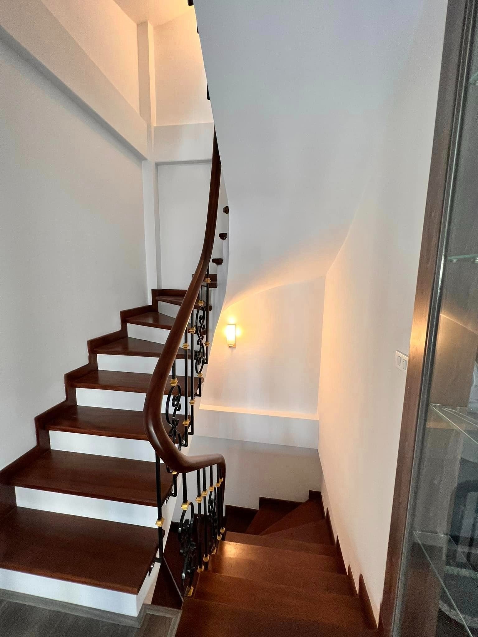 Tôi cho thuê nhà, 95m2_ 6T; Hoàng Quốc Việt, Tô Hiệu, Nghĩa Tân -50 tr 16006902