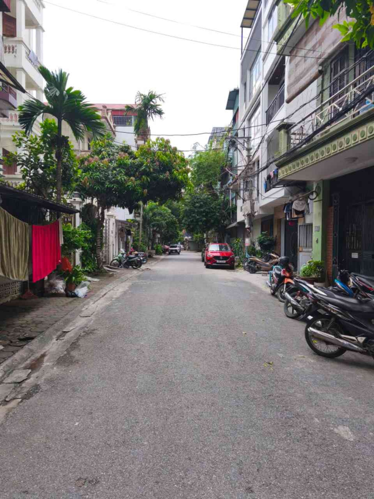 Khu phân lô 918 Phúc Đồng 10 tỷ 40m ô tô vỉa hè đổ cửa 16006904