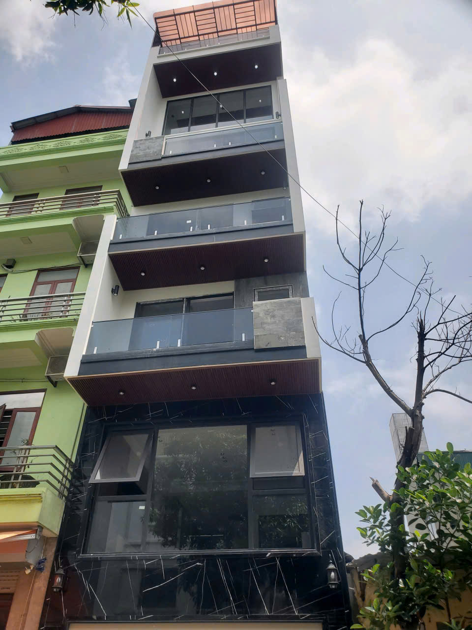 Bán nhà TĐC Thạch Bàn,Long Biên 7 tầng,62m,mt4.6m vỉa hè,oto tránh nhỉnh 20 tỷ  16006914
