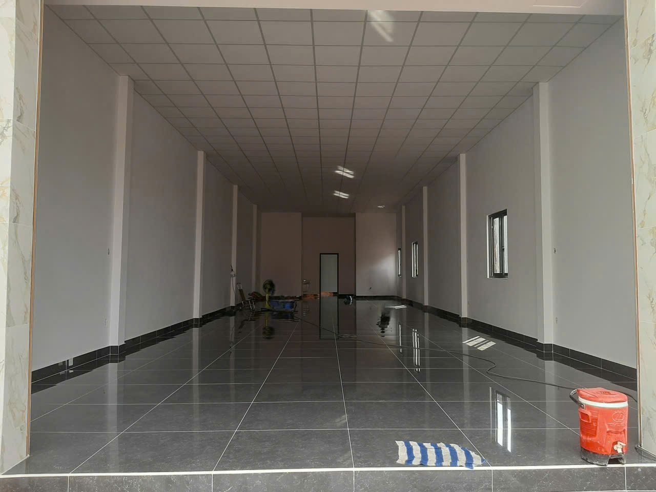 CHO THUÊ 1100M2 KHO MT ĐƯỜNG NGUYỄN CỬU PHÚ 16006925