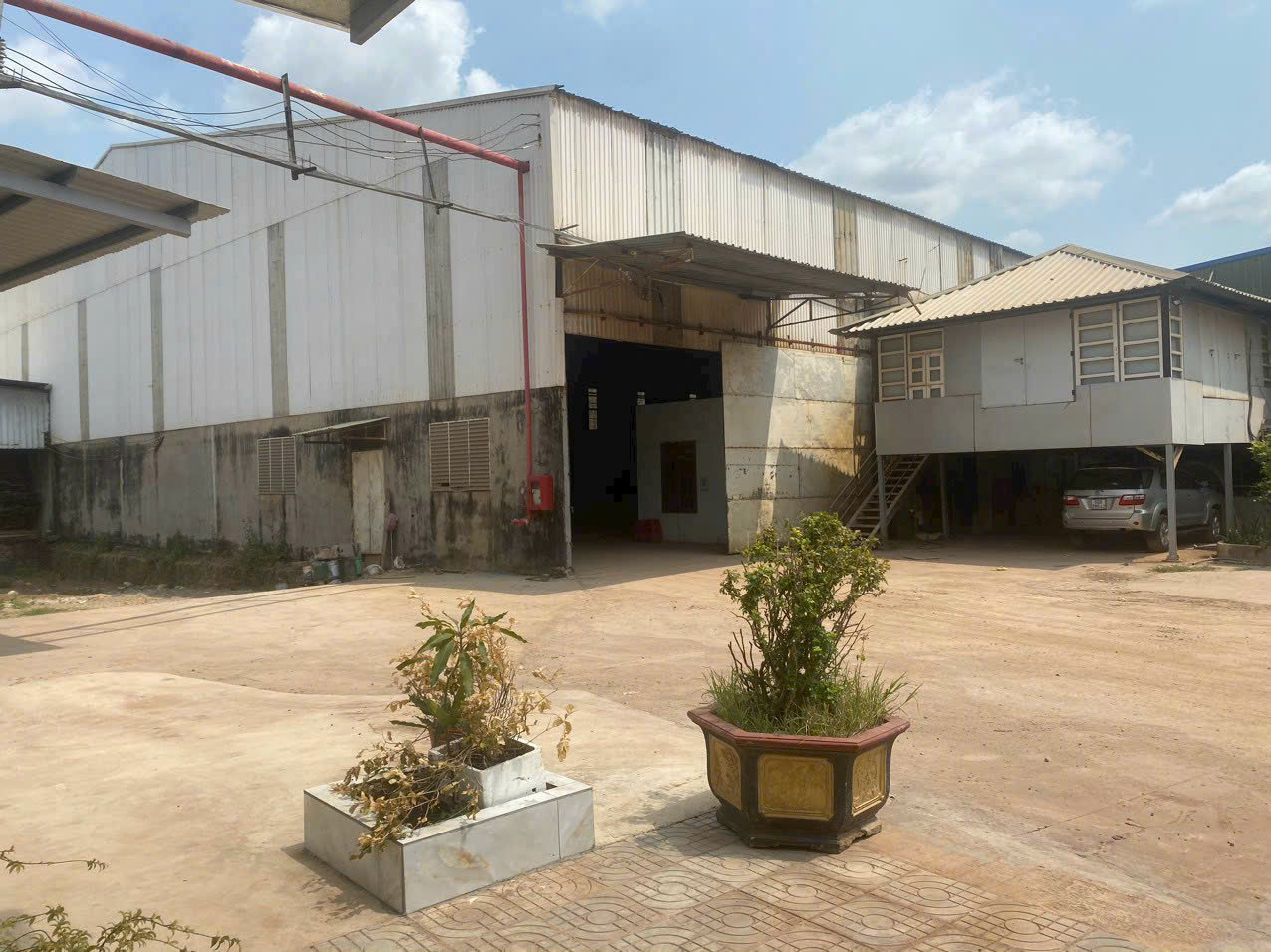 XN196 cho thuê nhà xưởng sản xuất xa dân cư, có PC tự động xưởng trống Sản Xuất Liền 16006960