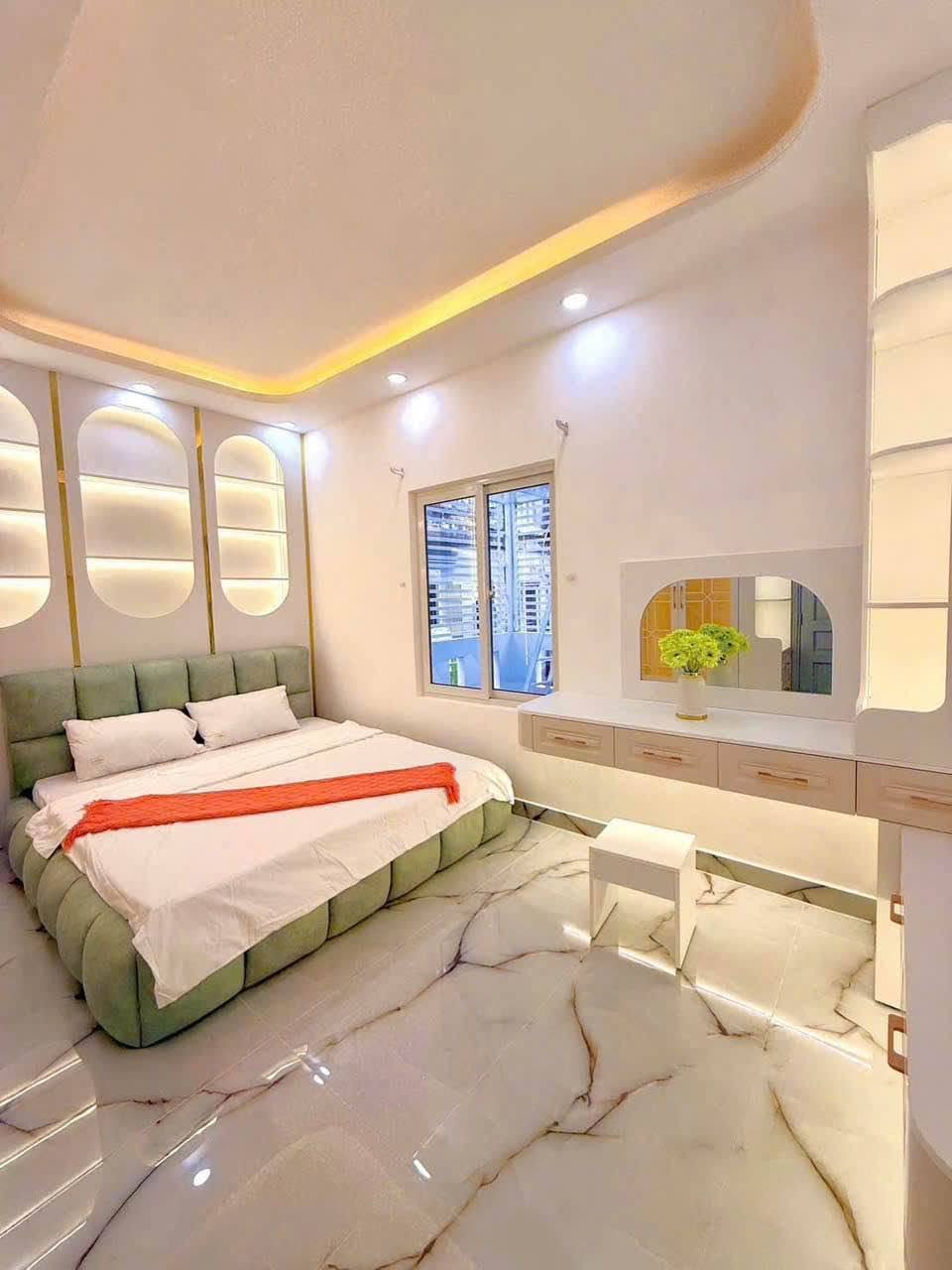 Bán Nhà Bà Triệu, Hà Đông 55m2 5 tầng, 4 ngủ, oto, Gần Phố 12 tỷ 7
 16006982