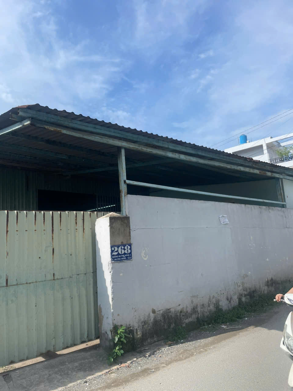 GIÁ RẺ HIẾM! CHO THUÊ XƯỞNG AN PHÚ ĐÔNG 3, Q12 – 600M² CHỈ 30 TRIỆU/TH 16007036