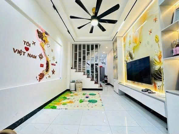 🏠 CHO THUÊ NHÀ NGUYÊN CĂN – NGÕ 16X KIM GIANG  40M² × 4 TẦNG  5PN  FULL NỘI THẤT  15 TRIỆU/THÁNG 16007058