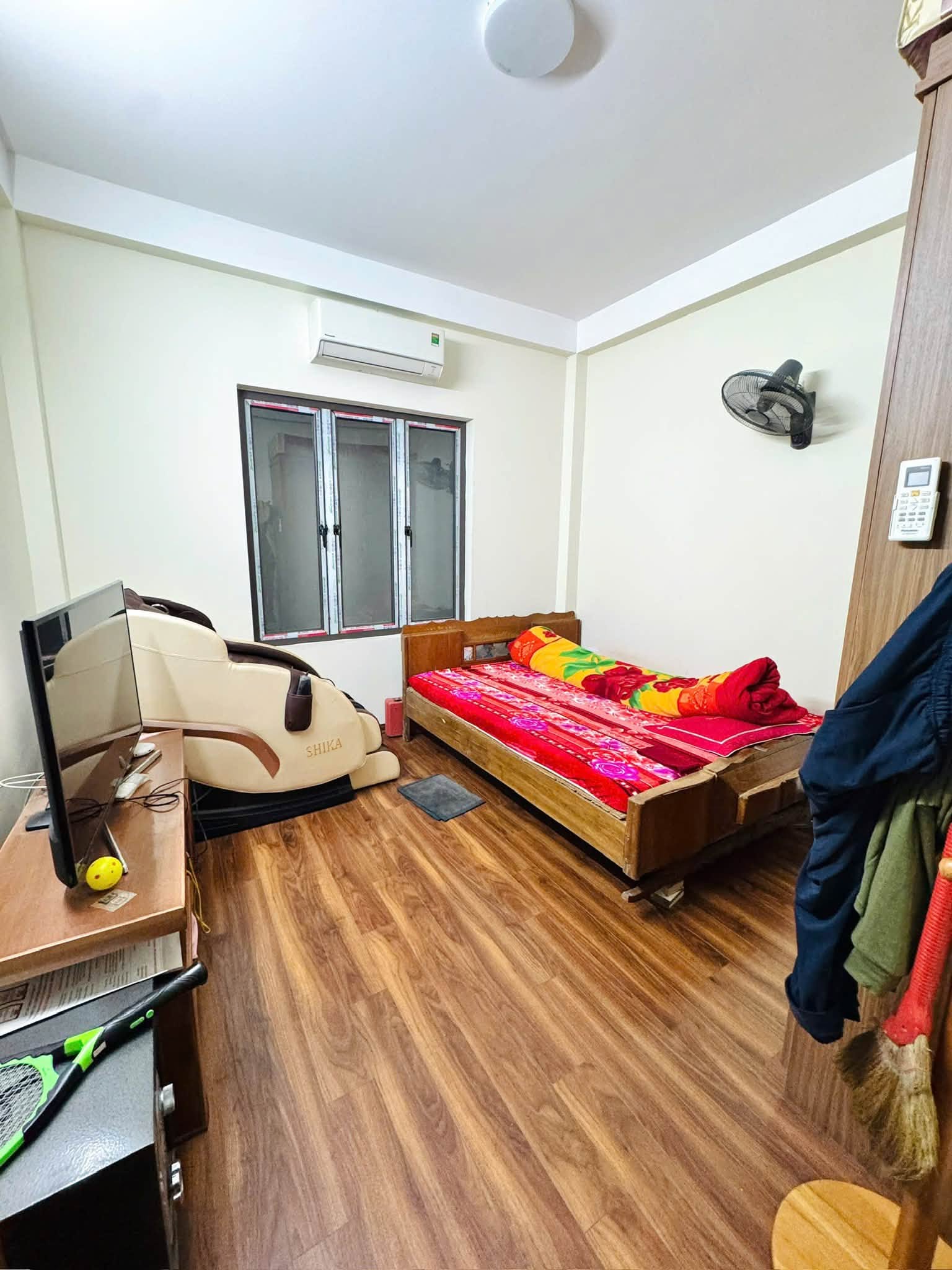 Bán nhà Hàng Bông, 60m2, 3 tầng, mặt tiền 4m, nhỉnh 43 tỉ, ngõ rộng, phù hợp xây khách sạn 16007067