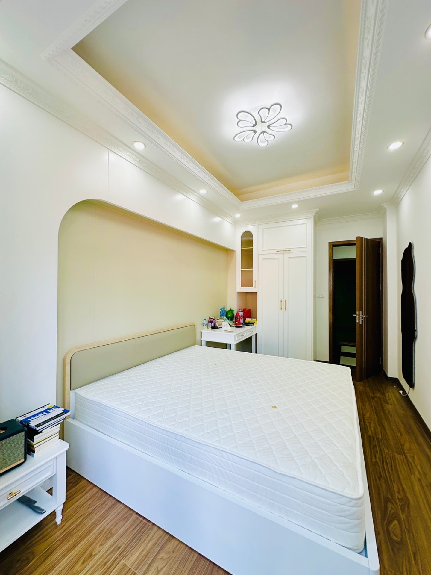 Bán nhà Bát Khối 6 tỷ 33m ô tô đỗ cửa,nhà uy tín 16007093
