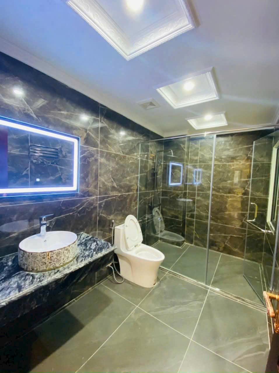 Cho thuê nhà, Kim Mã, Giảng Võ, Liễu Giai, Ba Đình, 207m2x 4T -46 tr 16007100