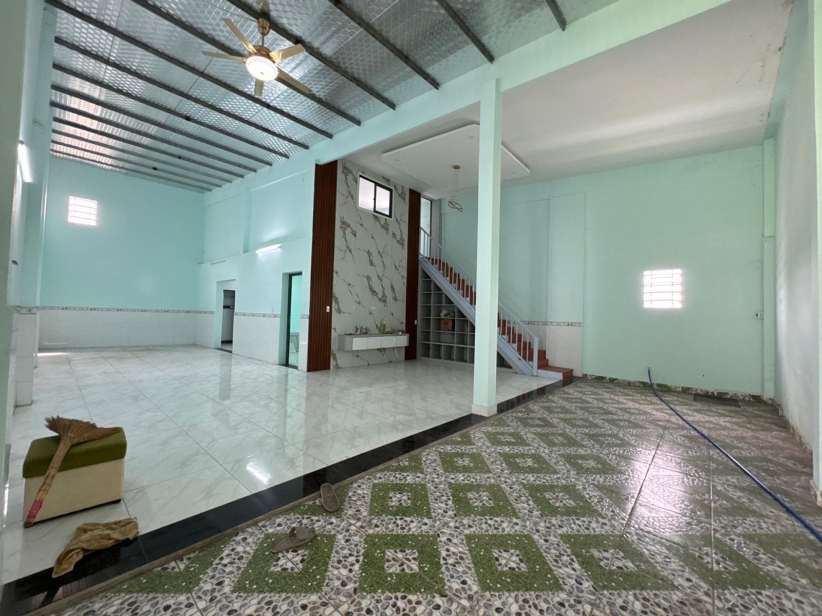 Bán nhanh nhà Xưởng HM 400M2 chỉ 6,5 tỷ 16007129