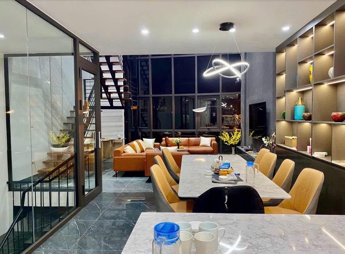 mặt phố Lâm Hạ, view cầu Trần Hưng Đạo, 7 tầng , gần bệnh viện Tâm Anh 16007158