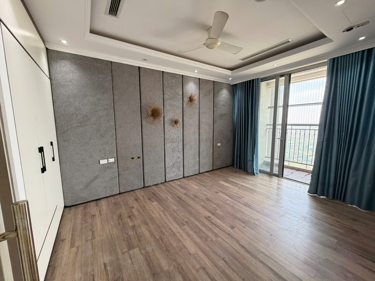CHO THUÊ CĂN HỘ 3PN VINHOMES GARDENIA – 16 HÀM NGHI  130M²  CĂN GÓC  23 TRIỆU/THÁNG 16007167