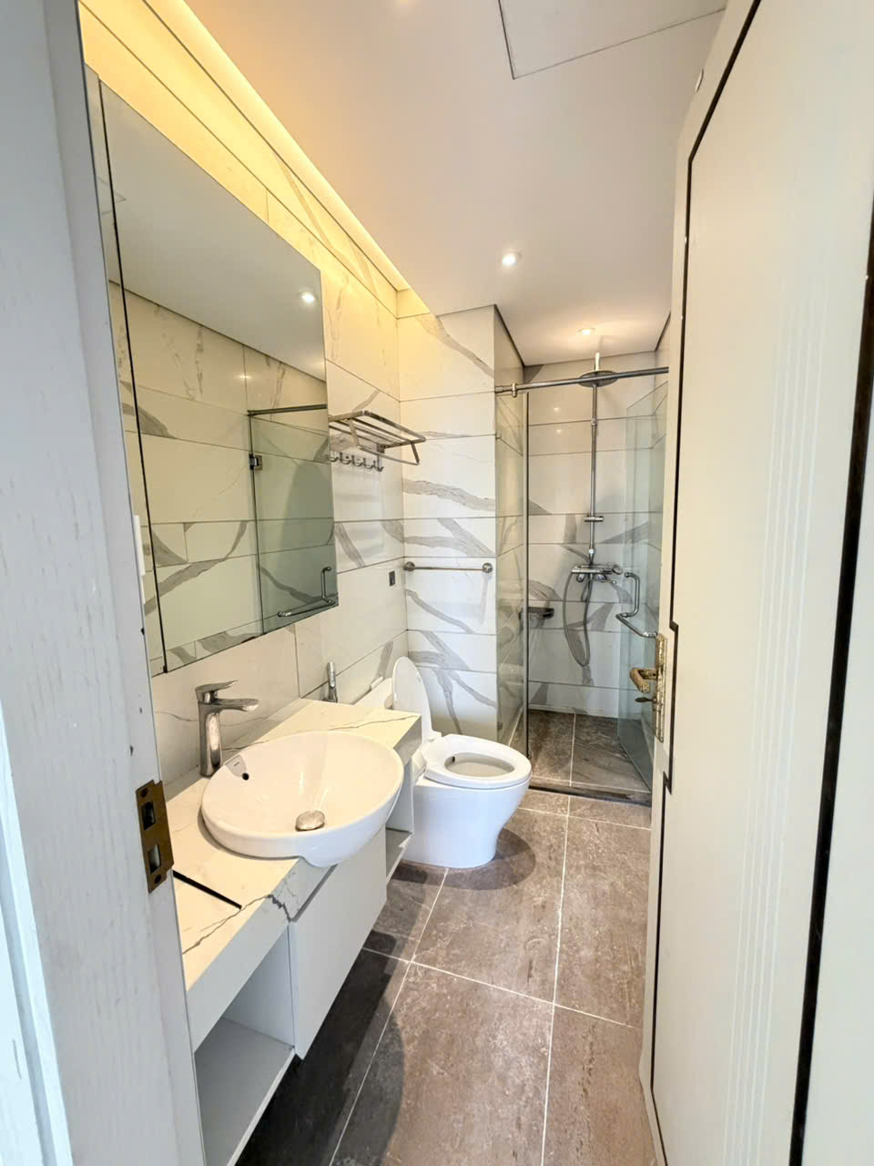CHO THUÊ CĂN HỘ 3PN VINHOMES GARDENIA – 16 HÀM NGHI  130M²  CĂN GÓC  23 TRIỆU/THÁNG 16007167