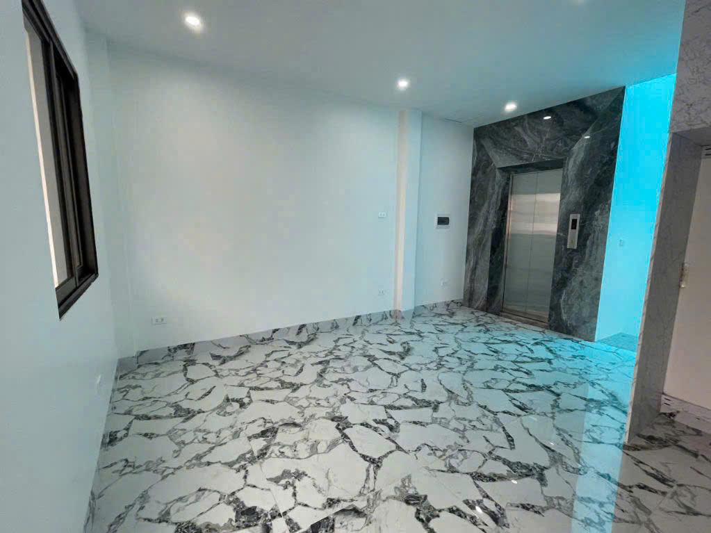 CHO THUÊ NHÀ PHÂN LÔ VÕ CHÍ CÔNG – THÔNG LẠC LONG QUÂN  60M² × 6 TẦNG  MT 6M 16007169