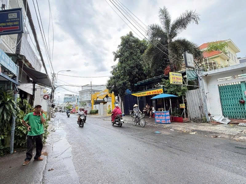 Bán Đất trống - Hẻm 12m Thống Nhất - Nguyễn Văn Lượng,10x30m, GPXD 9 Tầng, 36,9 Tỷ. 16007286