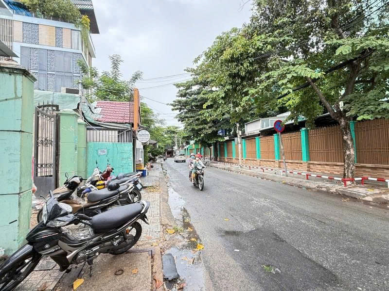 Bán Đất trống - Hẻm 12m Thống Nhất - Nguyễn Văn Lượng,10x30m, GPXD 9 Tầng, 36,9 Tỷ. 16007286