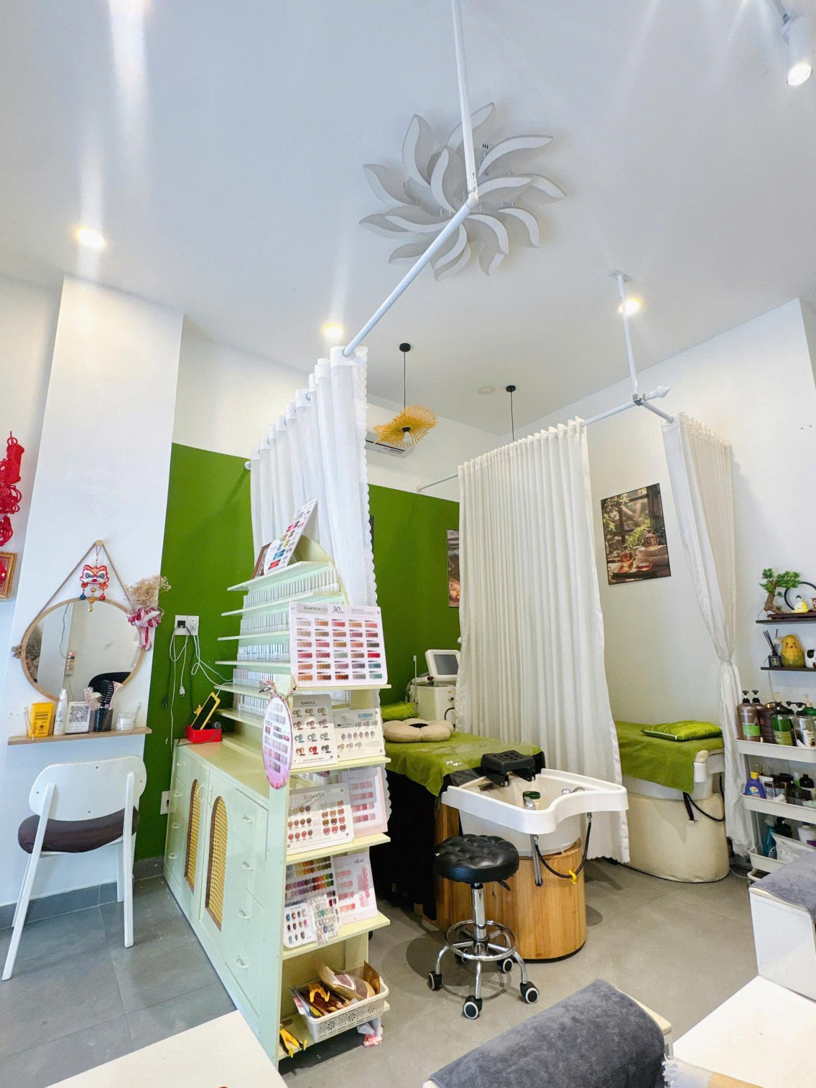 MÌNH CÓ TIỆM NAIL GỘI ĐƯỜNG SỐ 1, GÒ VẤP, HỒ CHÍ MINH CẦN NHƯỢNG LẠI 16007302