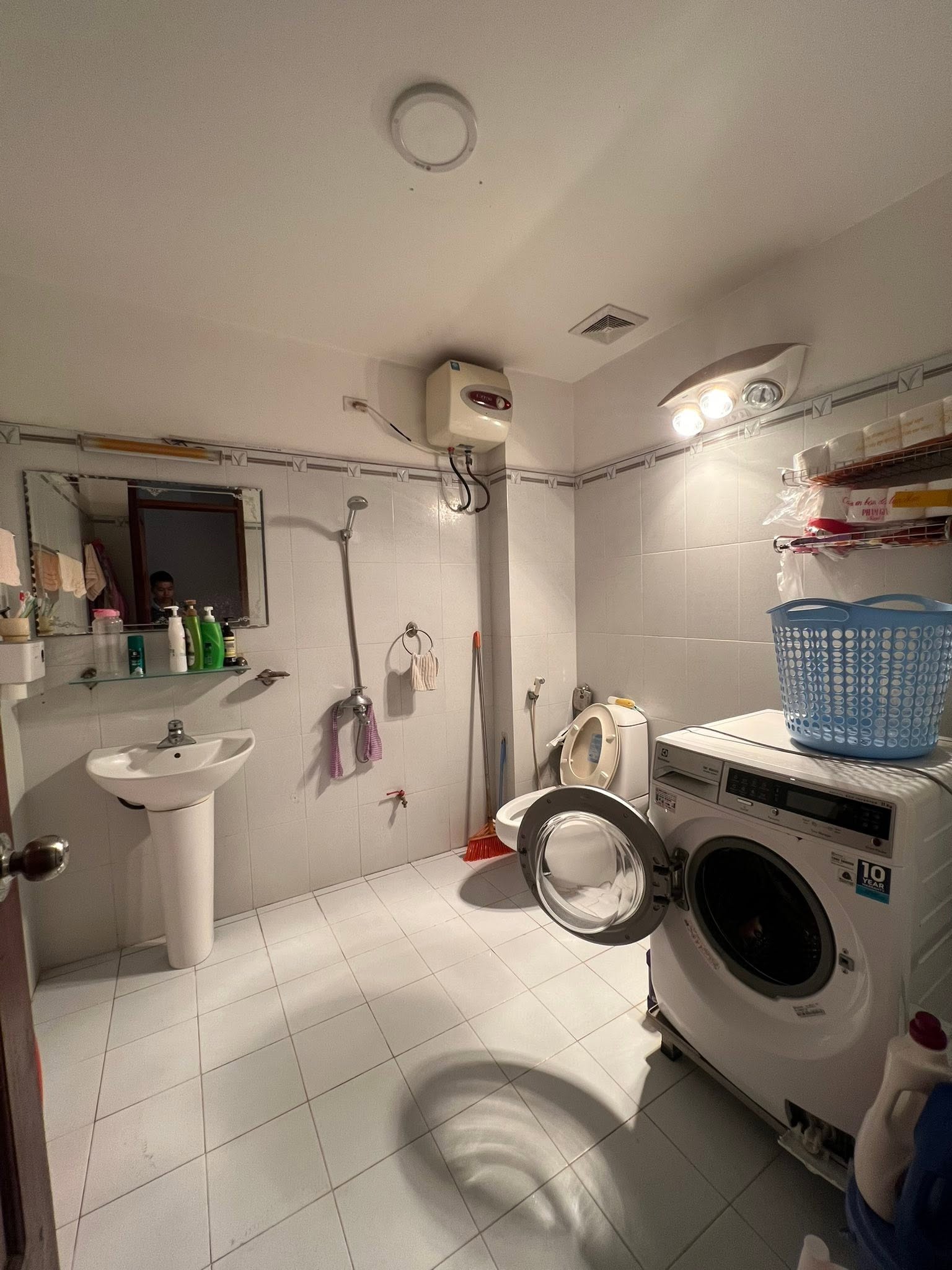 Bán nhà 4 tầng mặt đường Nguyễn Thị Định, Đông Nam Cường, TP HD, 72m2, mt 4m, 4 ngủ 16007304