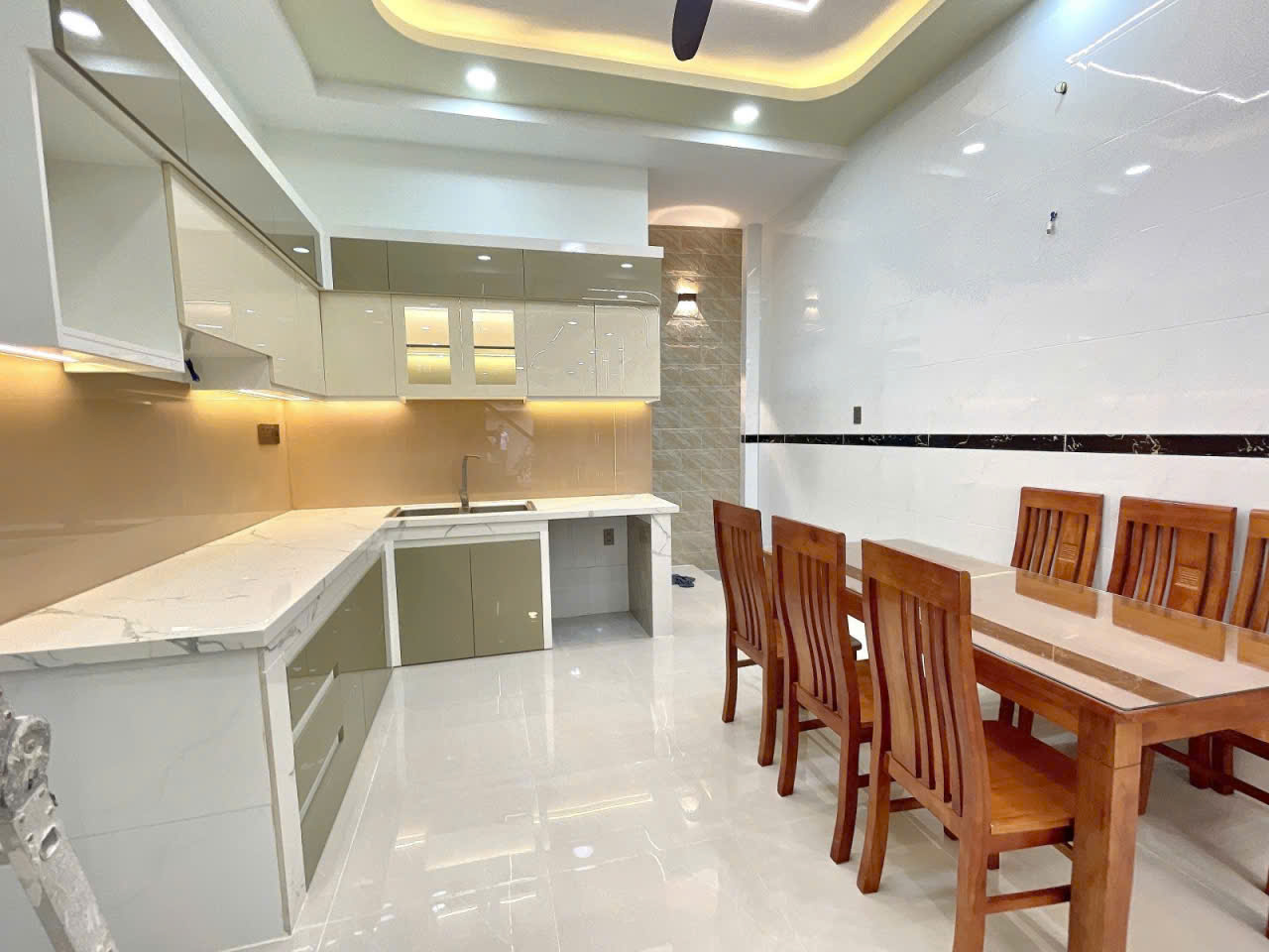 Mặt tiền Đ Số 1 BHH A gần cây xăng Văn CaoTân Phú thông Đ số 14 -60m2 -5 tầng-5 tỷ 9 16007306