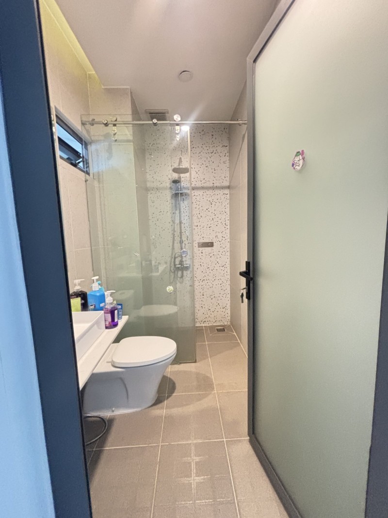 Bán nhà 4 tầng, 98m2, đường Số 4, Trường Thọ, Thủ Đức, TP HCM, sổ hồng riêng. Giá 9,85 tỷ. 16007368