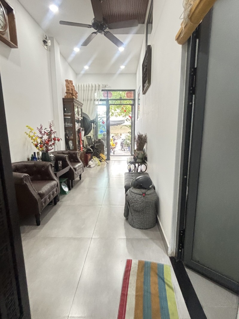 Bán nhà 4 tầng, 98m2, đường Số 4, Trường Thọ, Thủ Đức, TP HCM, sổ hồng riêng. Giá 9,85 tỷ. 16007426
